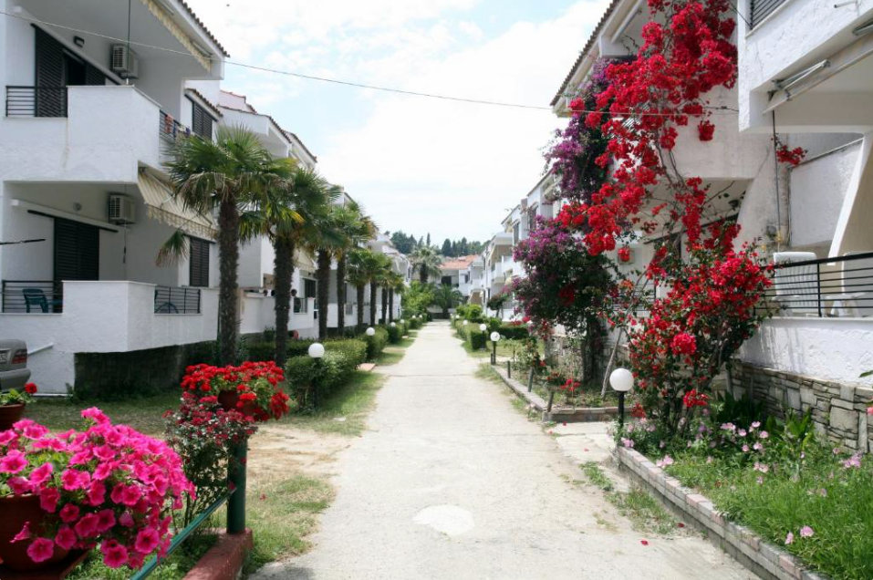 Pefkohori Holiday View 1